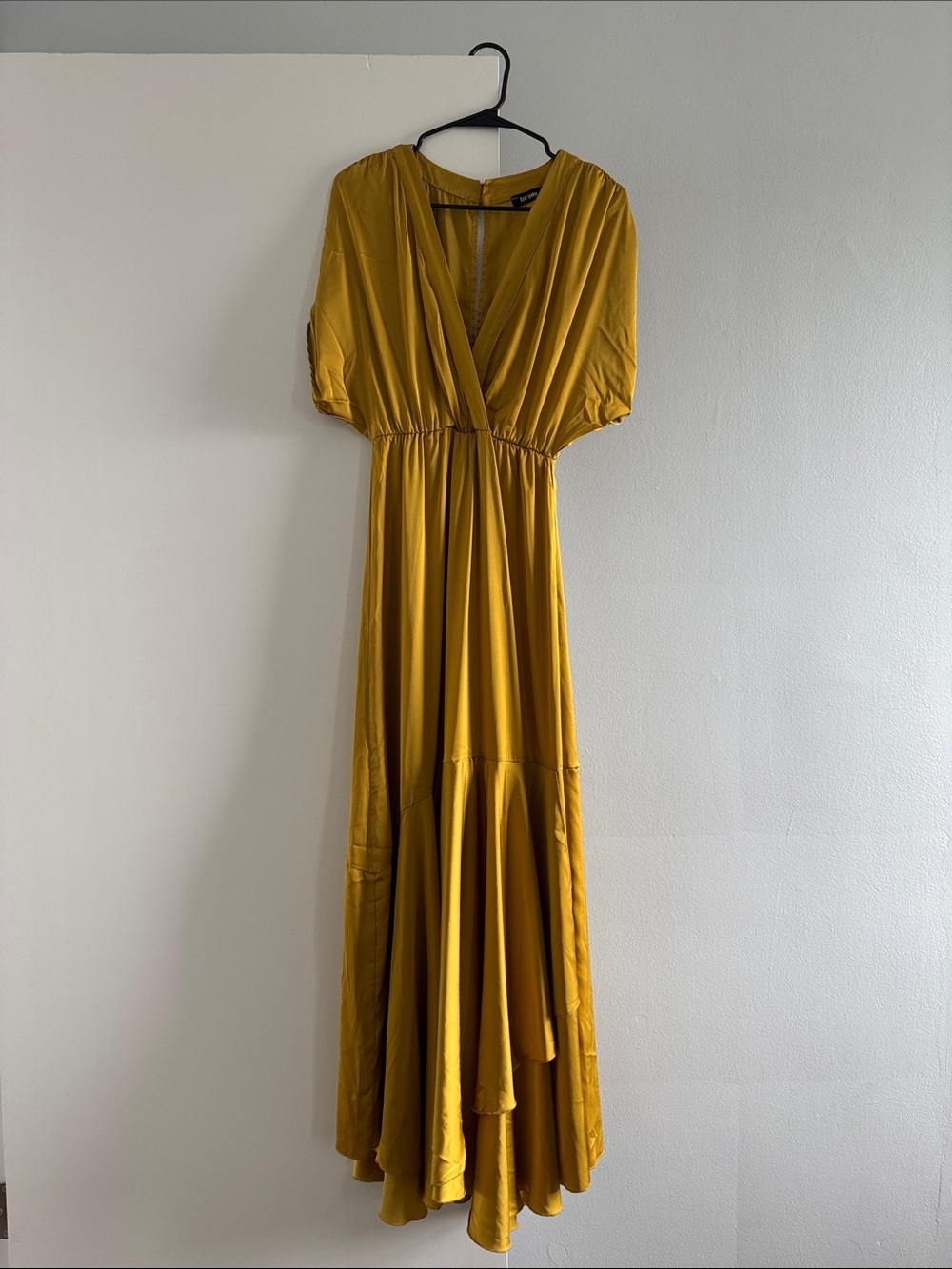 Flowing V-Neck Maxi Dress in Mustard Yellow